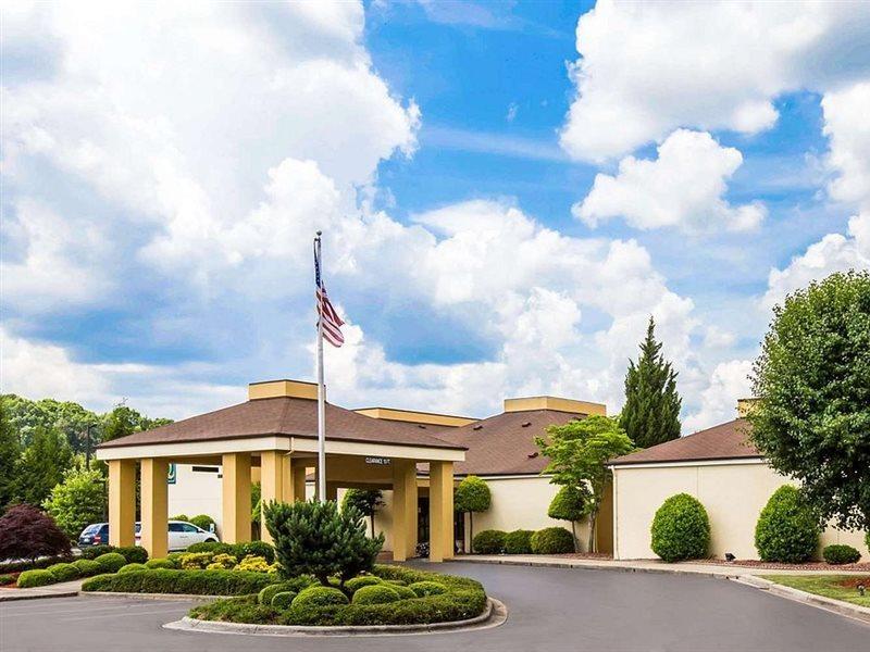 Quality Inn West Of Asheville Canton Exterior photo