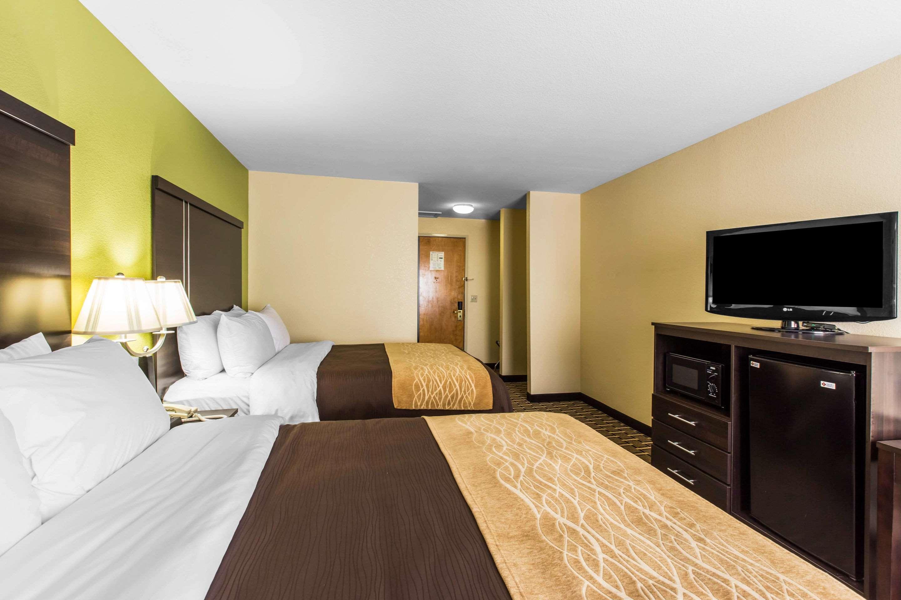 Quality Inn West Of Asheville Canton Exterior photo