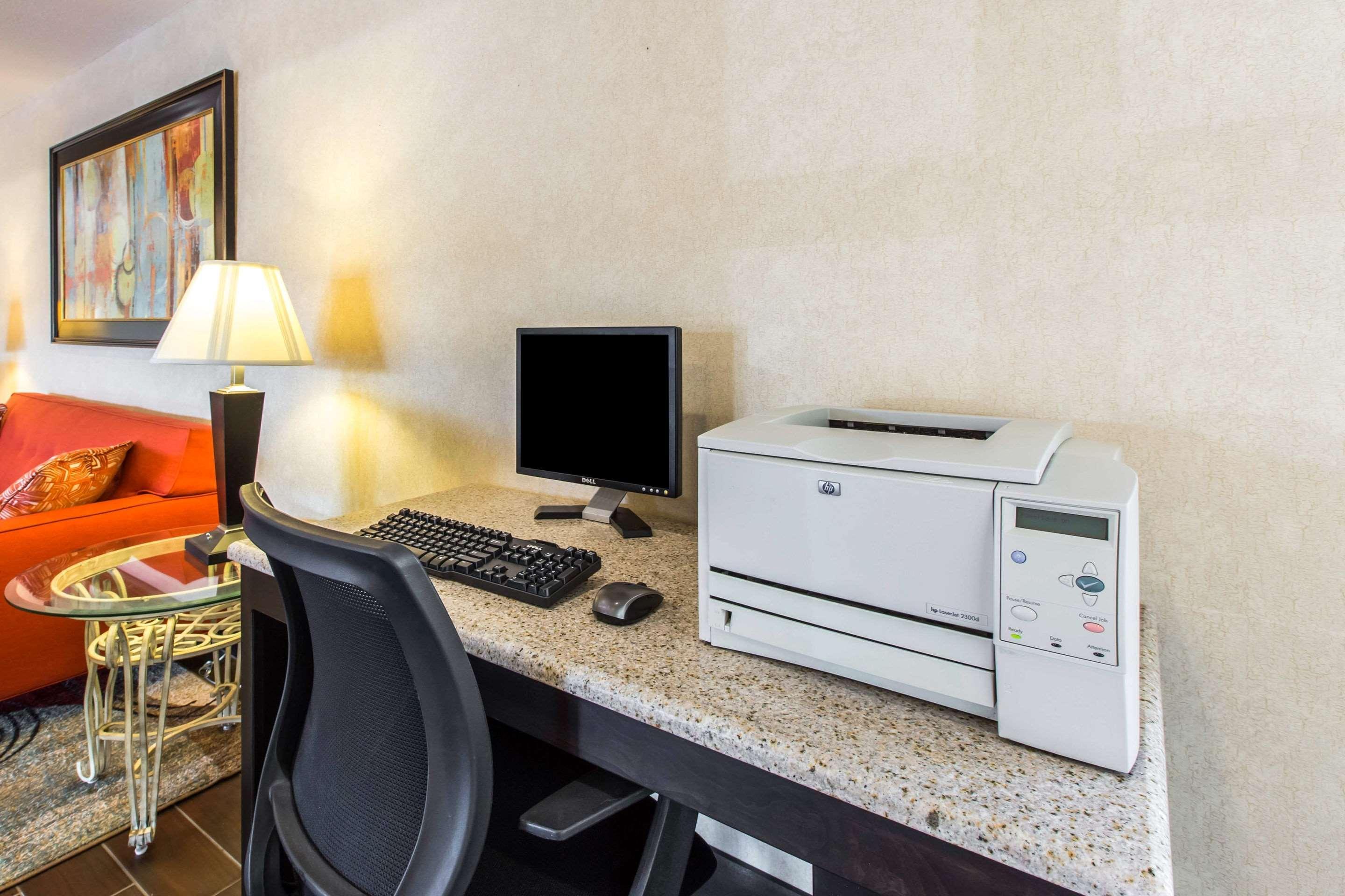 Quality Inn West Of Asheville Canton Exterior photo