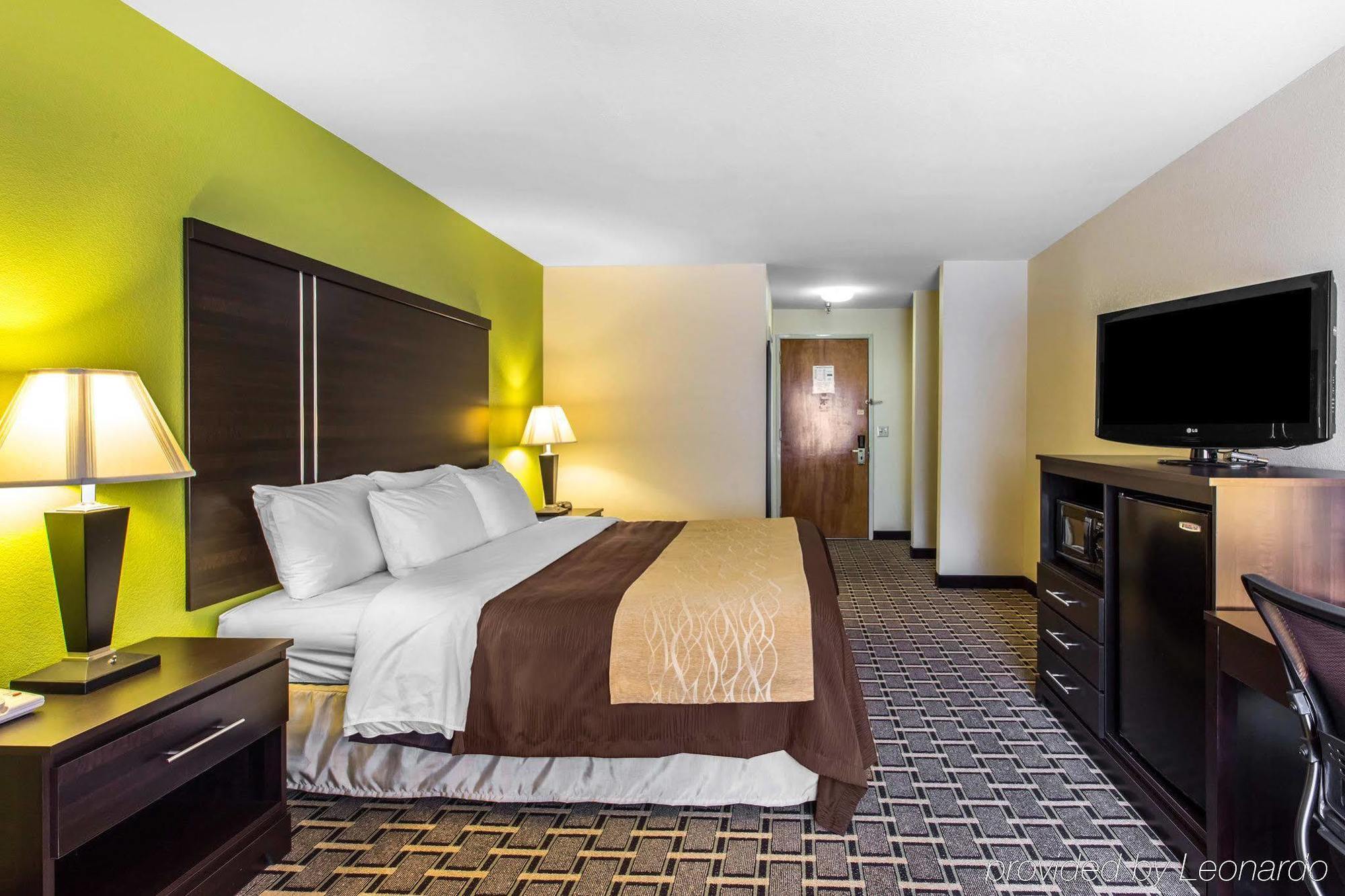 Quality Inn West Of Asheville Canton Exterior photo
